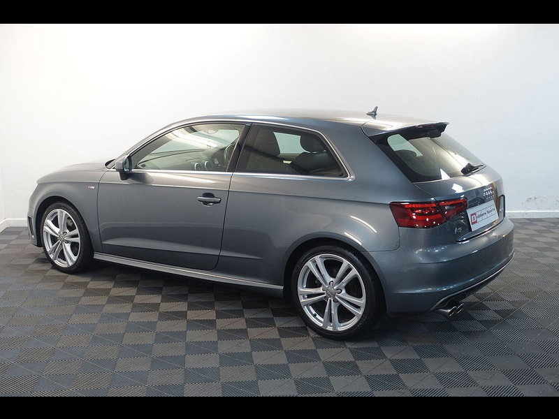 Audi A3 1.8 TFSI S line Hatchback 3dr Petrol S Tronic Euro 5 (s/s) (180 ps)