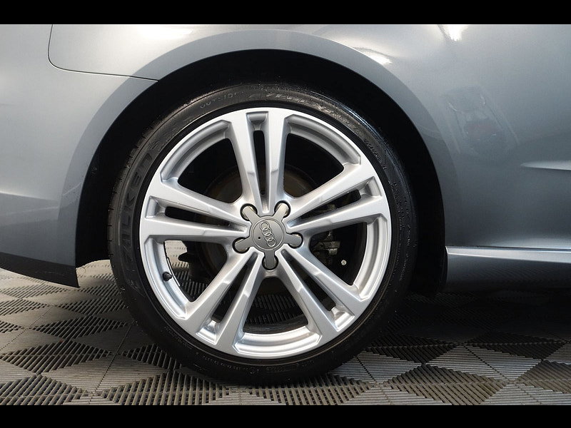 Audi A3 1.8 TFSI S line Hatchback 3dr Petrol S Tronic Euro 5 (s/s) (180 ps)