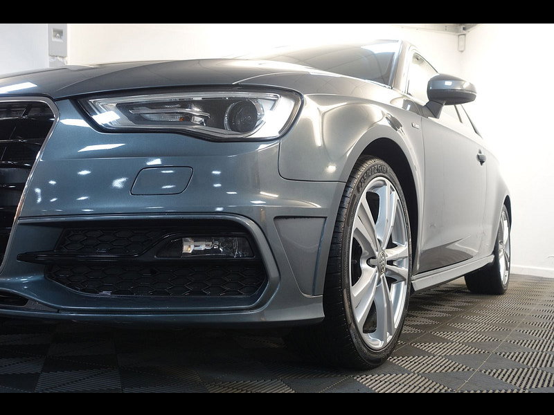 Audi A3 1.8 TFSI S line Hatchback 3dr Petrol S Tronic Euro 5 (s/s) (180 ps)