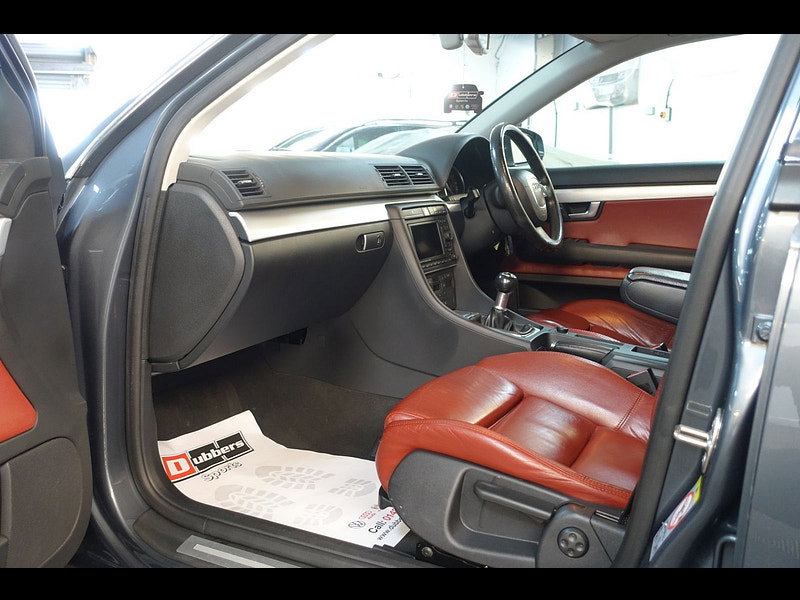 Audi A4 Avant 2.0 TDI S line Estate 5dr Diesel Manual (158 g/km, 138 bhp)