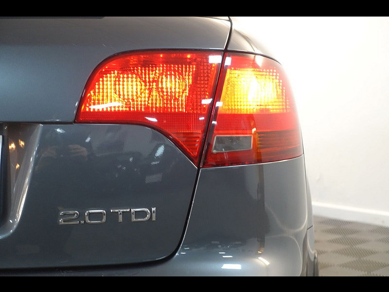 Audi A4 Avant 2.0 TDI S line Estate 5dr Diesel Manual (158 g/km, 138 bhp)