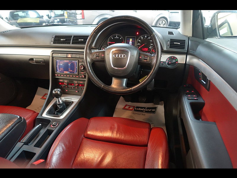 Audi A4 Avant 2.0 TDI S line Estate 5dr Diesel Manual (158 g/km, 138 bhp)