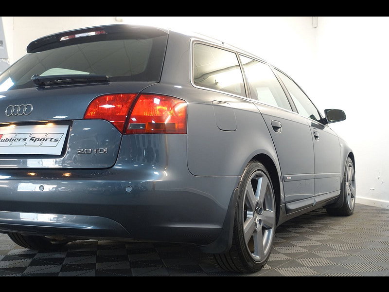Audi A4 Avant 2.0 TDI S line Estate 5dr Diesel Manual (158 g/km, 138 bhp)