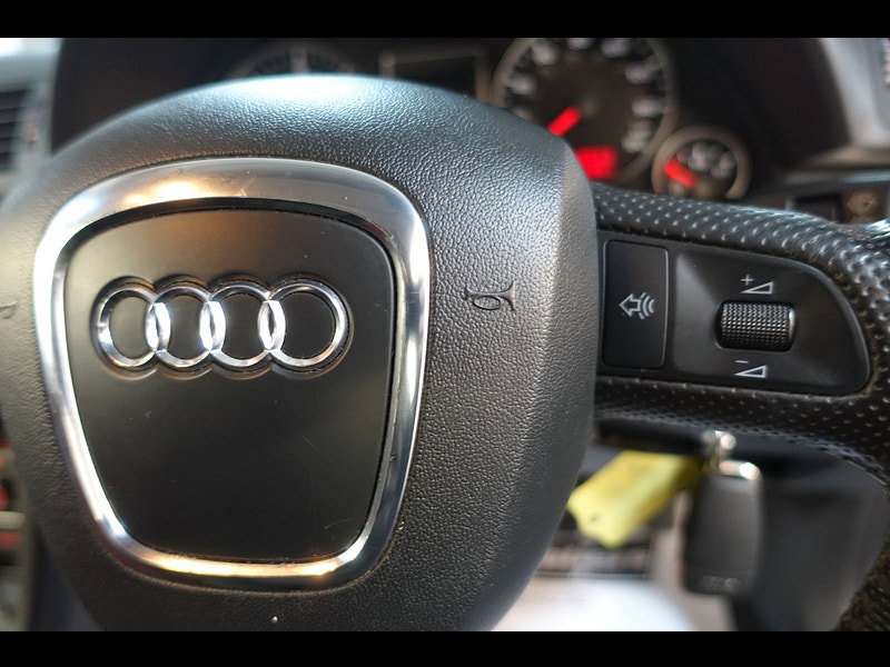 Audi A4 Avant 2.0 TDI S line Estate 5dr Diesel Manual (158 g/km, 138 bhp)