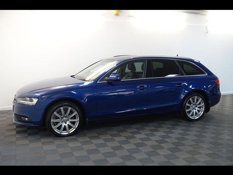 Audi A4 Avant 2.0 TDI SE Technik Estate 5dr Diesel S Tronic quattro Euro 5 (s/s) (177 ps)