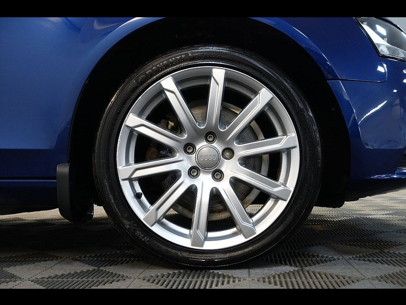 Audi A4 Avant 2.0 TDI SE Technik Estate 5dr Diesel S Tronic quattro Euro 5 (s/s) (177 ps)
