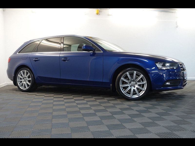 Audi A4 Avant 2.0 TDI SE Technik Estate 5dr Diesel S Tronic quattro Euro 5 (s/s) (177 ps)