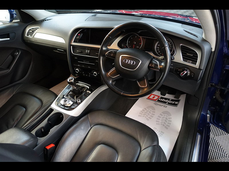 Audi A4 Avant 2.0 TDI ultra SE Technik Estate 5dr Diesel Manual Euro 6 (s/s) (163 ps)
