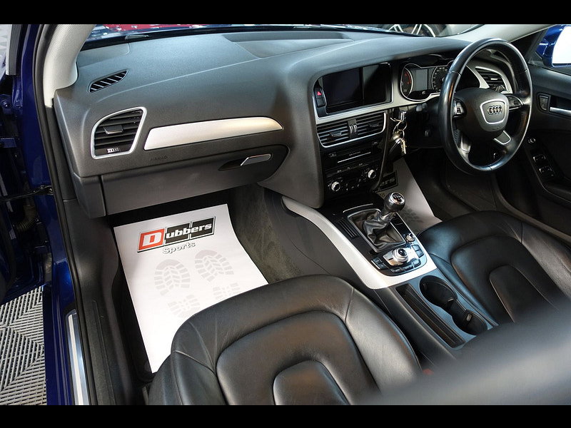 Audi A4 Avant 2.0 TDI ultra SE Technik Estate 5dr Diesel Manual Euro 6 (s/s) (163 ps)