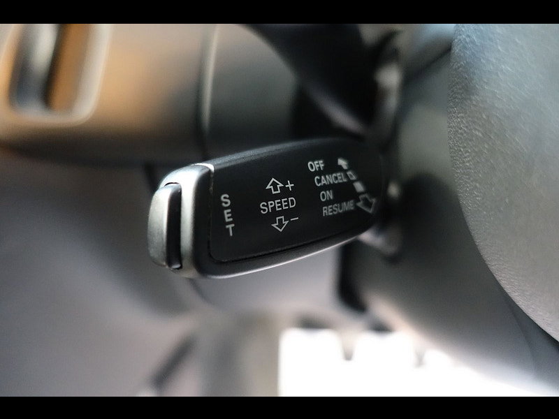 Audi A4 Avant 2.0 TDI ultra SE Technik Estate 5dr Diesel Manual Euro 6 (s/s) (163 ps)