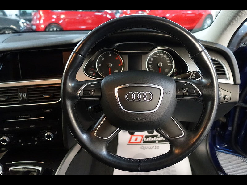 Audi A4 Avant 2.0 TDI ultra SE Technik Estate 5dr Diesel Manual Euro 6 (s/s) (163 ps)