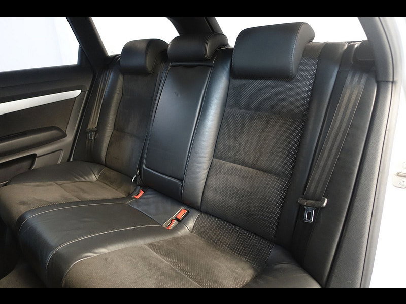 Audi A6 Avant 2.0 TDIe S line Estate 5dr Diesel Manual Euro 5 (136 ps)