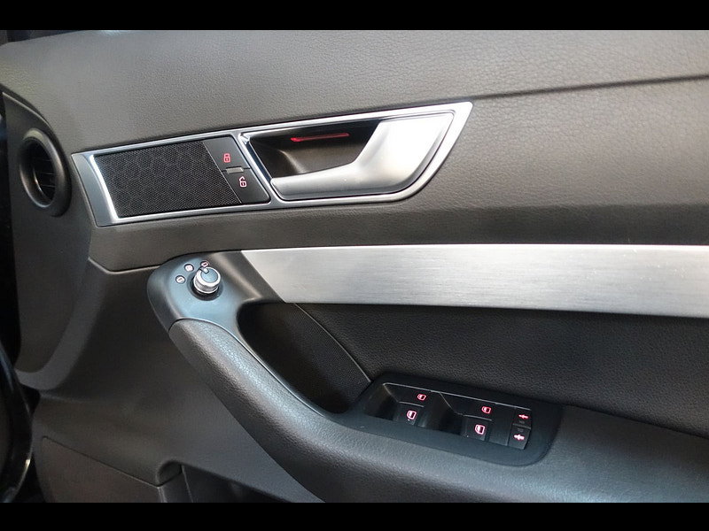 Audi A6 Avant 3.0 TDI V6 Le Mans Estate 5dr Diesel Tiptronic quattro Euro 5 (240 ps)