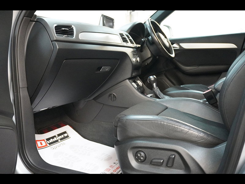 Audi Q3 s line auto petrol