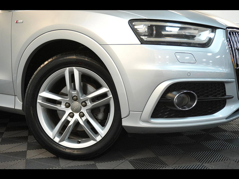 Audi Q3 s line auto petrol