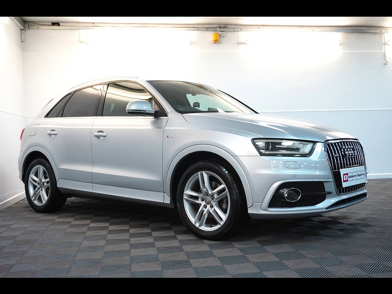 Audi Q3 s line auto petrol