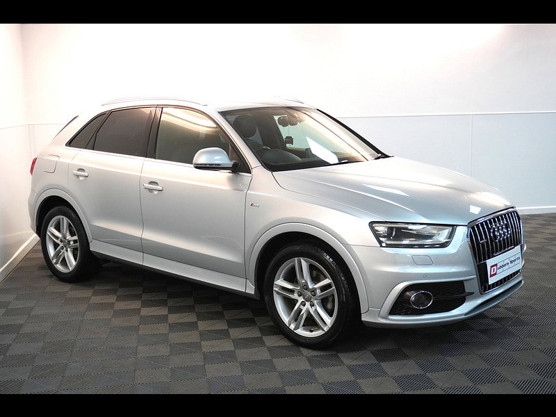 Audi Q3 s line auto petrol