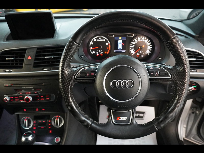 Audi Q3 s line auto petrol