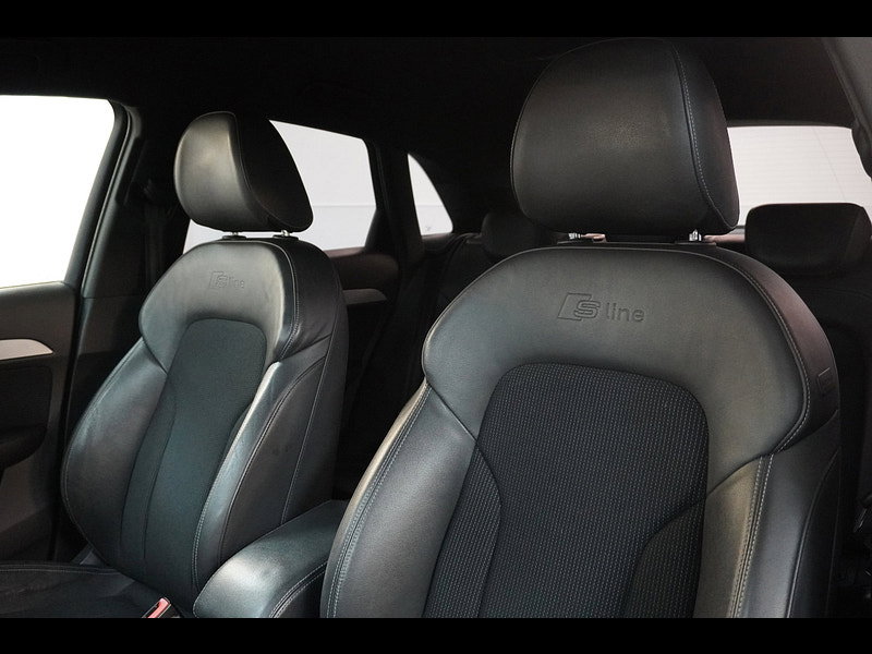 Audi Q3 s line auto petrol