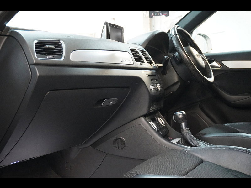 Audi Q3 s line auto petrol