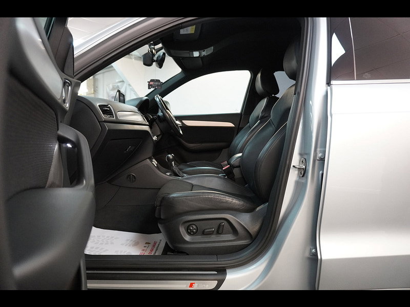 Audi Q3 s line auto petrol