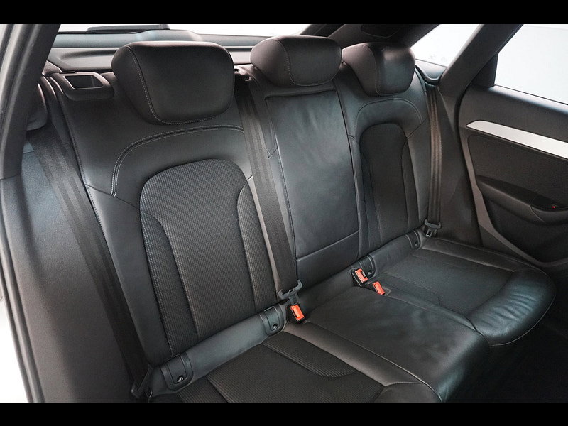 Audi Q3 s line auto petrol