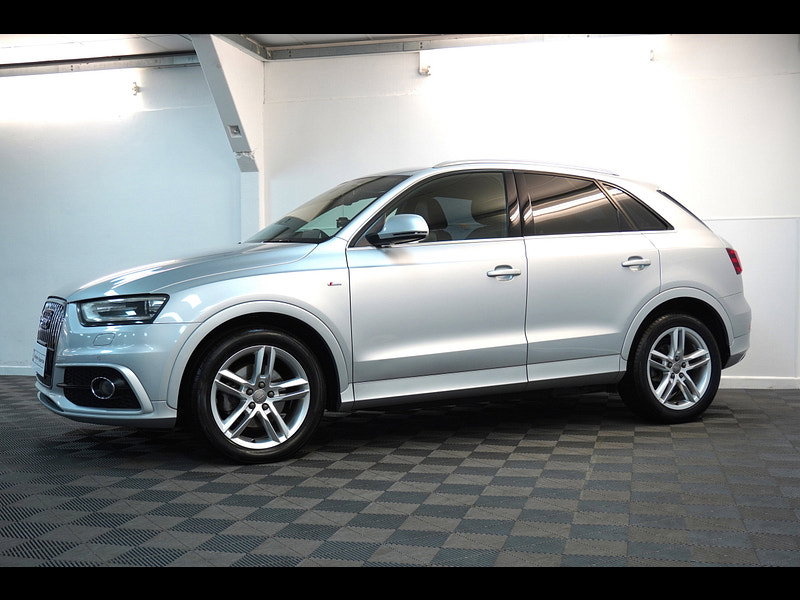 Audi Q3 s line auto petrol