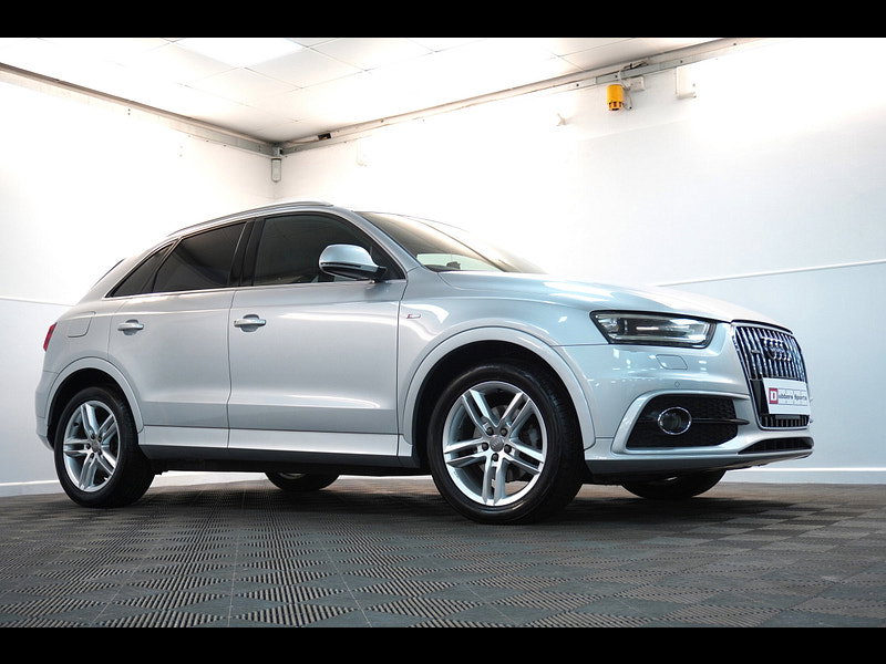 Audi Q3 s line auto petrol