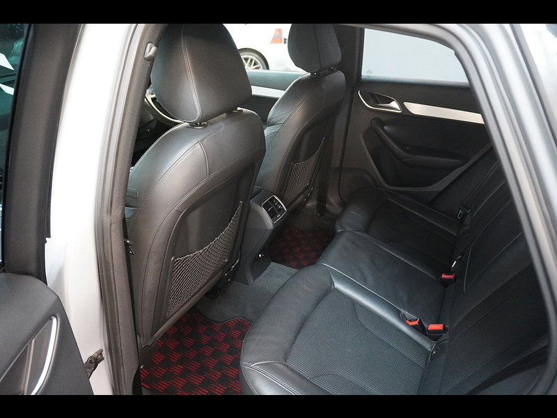 Audi Q3 s line auto petrol