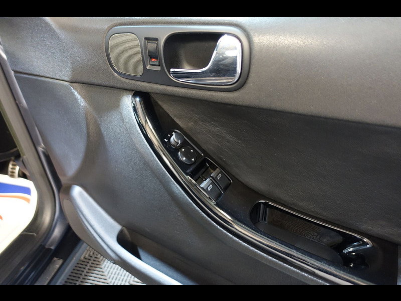 Audi S3 1.8 Hatchback 3dr Petrol Manual quattro (223 g/km, 210 bhp)