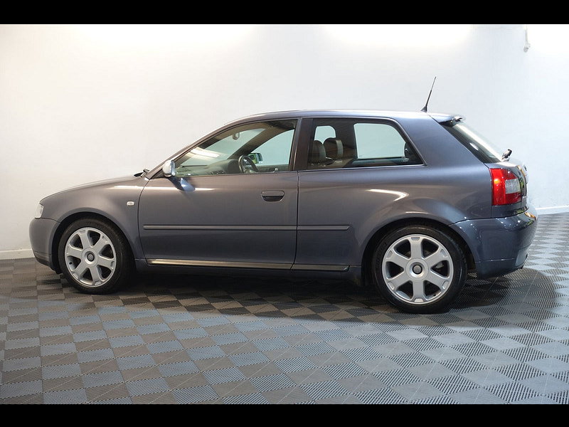 Audi S3 1.8 Hatchback 3dr Petrol Manual quattro (223 g/km, 210 bhp)