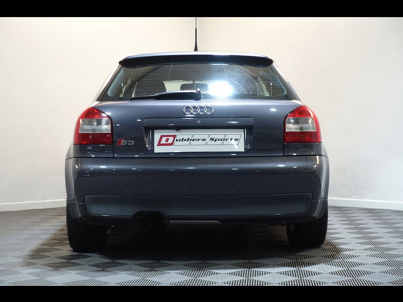 Audi S3 1.8 Hatchback 3dr Petrol Manual quattro (223 g/km, 210 bhp)