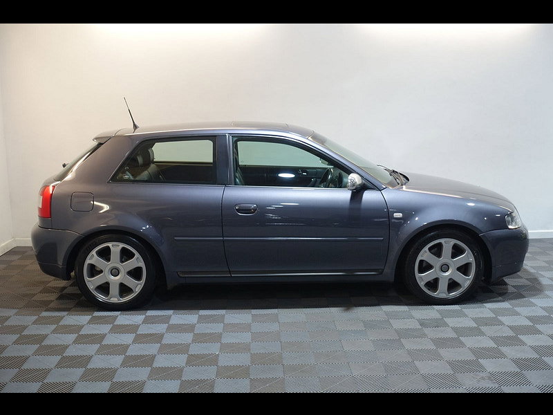 Audi S3 1.8 Hatchback 3dr Petrol Manual quattro (223 g/km, 210 bhp)