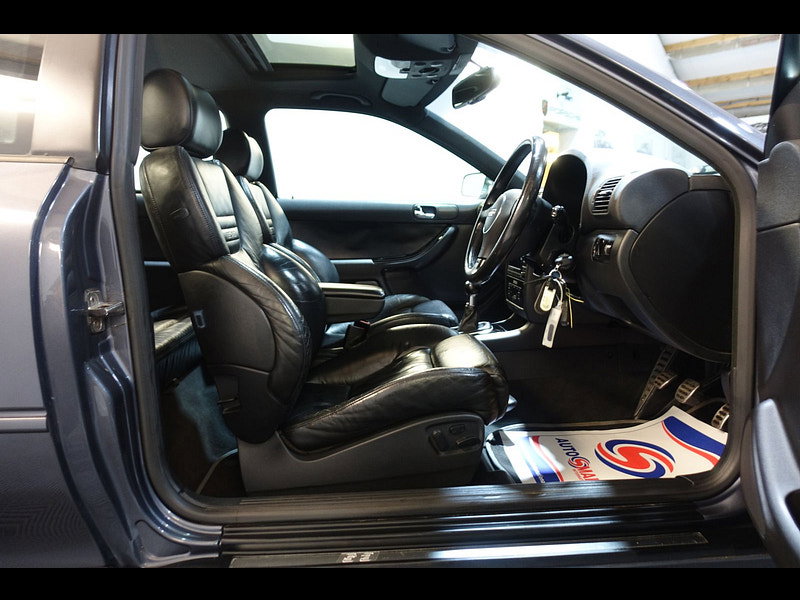 Audi S3 1.8 Hatchback 3dr Petrol Manual quattro (223 g/km, 210 bhp)