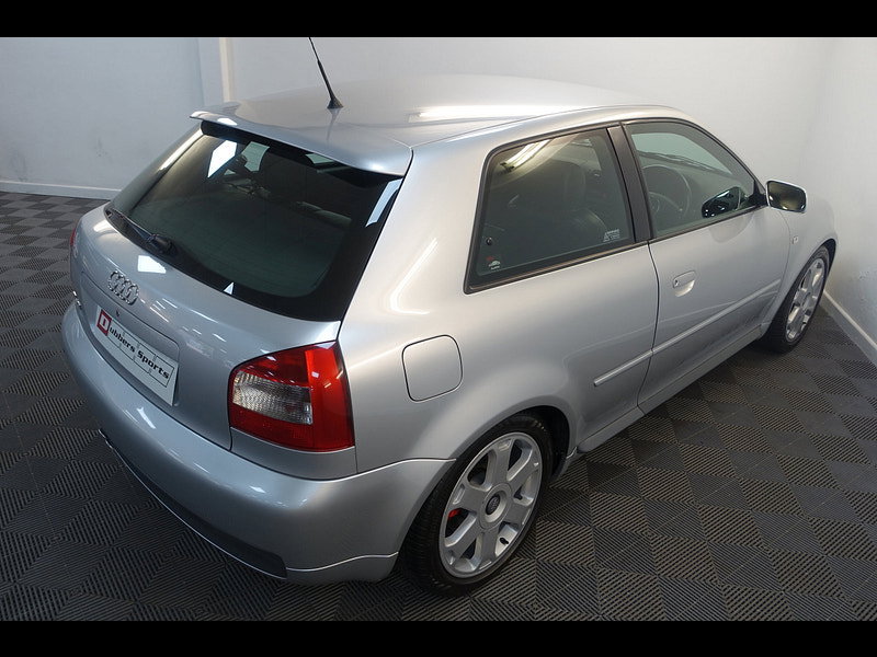 Audi S3 1.8 Hatchback 3dr Petrol Manual quattro (223 g/km, 225 bhp)