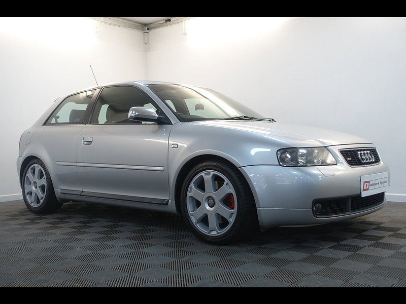 Audi S3 1.8 Hatchback 3dr Petrol Manual quattro (223 g/km, 225 bhp)