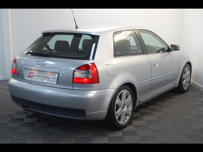 Audi S3 1.8 Hatchback 3dr Petrol Manual quattro (223 g/km, 225 bhp)