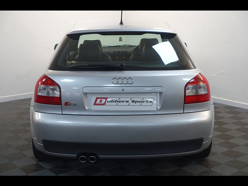 Audi S3 1.8 Hatchback 3dr Petrol Manual quattro (223 g/km, 225 bhp)