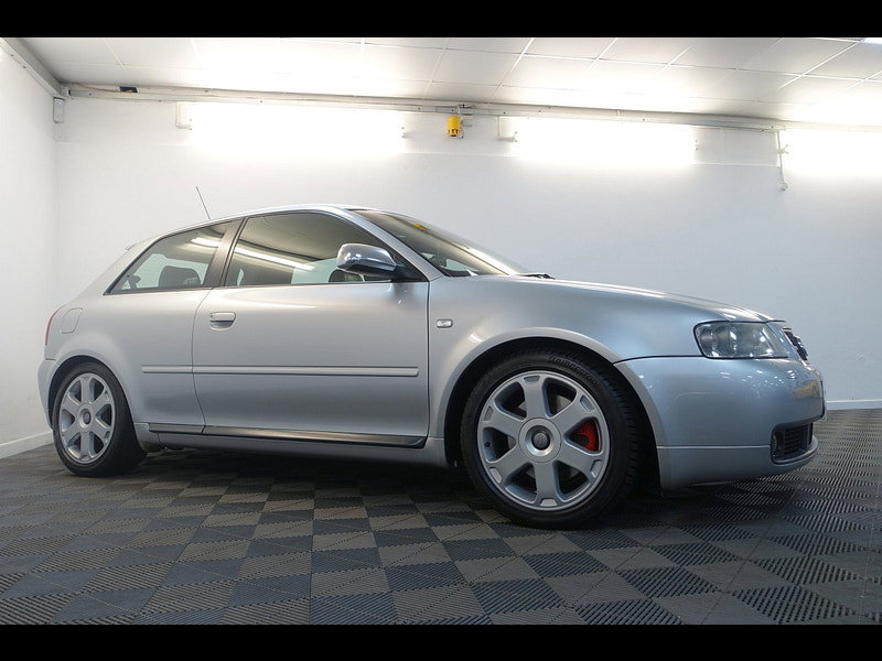 Audi S3 1.8 Hatchback 3dr Petrol Manual quattro (223 g/km, 225 bhp)