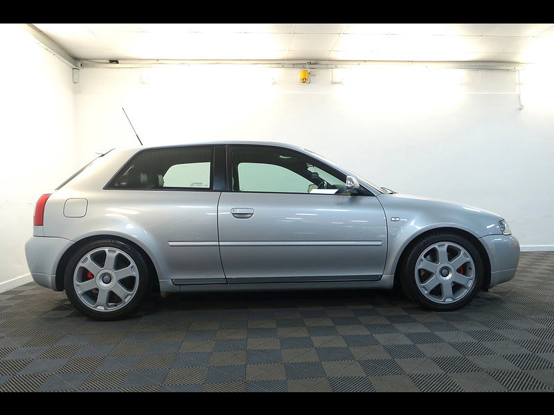 Audi S3 1.8 Hatchback 3dr Petrol Manual quattro (223 g/km, 225 bhp)