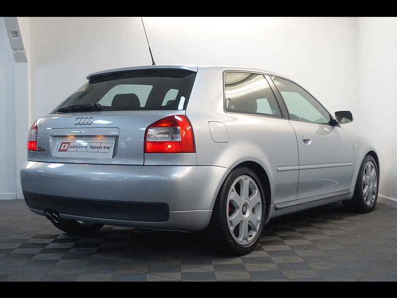 Audi S3 1.8 Hatchback 3dr Petrol Manual quattro (223 g/km, 225 bhp)