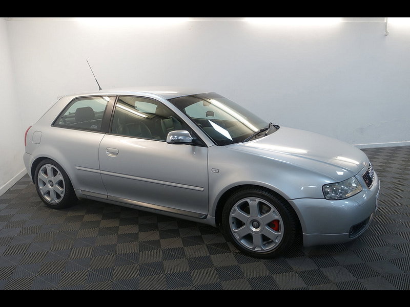 Audi S3 1.8 Hatchback 3dr Petrol Manual quattro (223 g/km, 225 bhp)