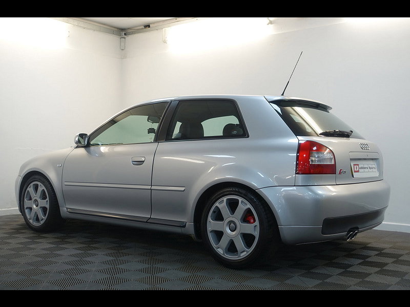Audi S3 1.8 Hatchback 3dr Petrol Manual quattro (223 g/km, 225 bhp)
