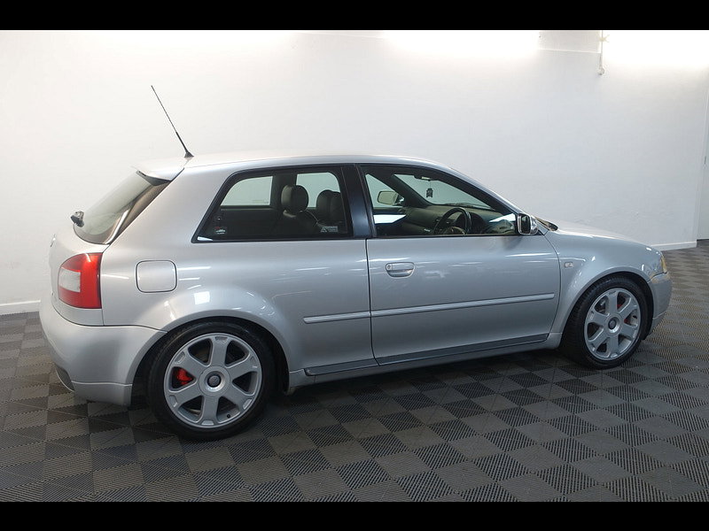 Audi S3 1.8 Hatchback 3dr Petrol Manual quattro (223 g/km, 225 bhp)
