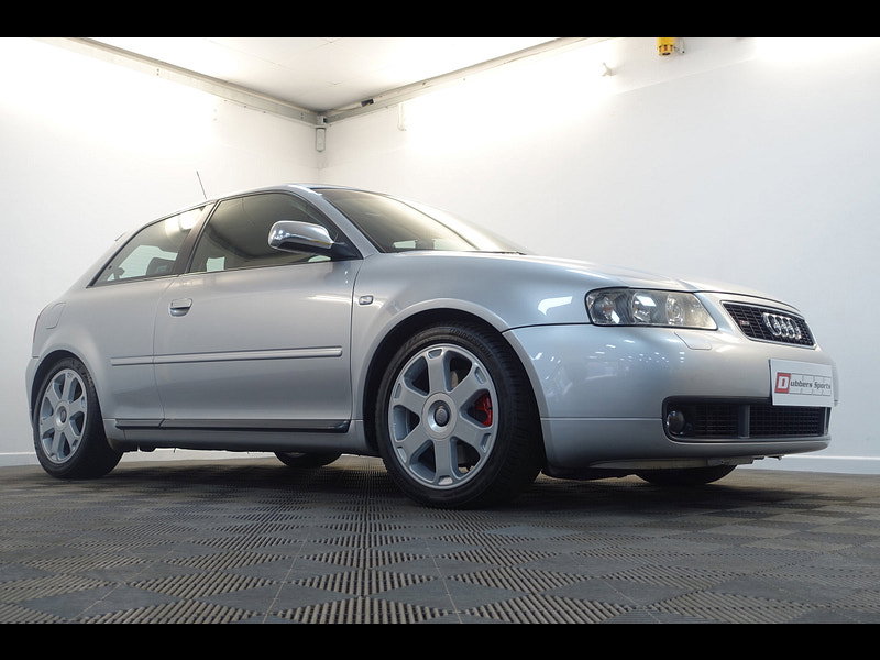 Audi S3 1.8 Hatchback 3dr Petrol Manual quattro (223 g/km, 225 bhp)