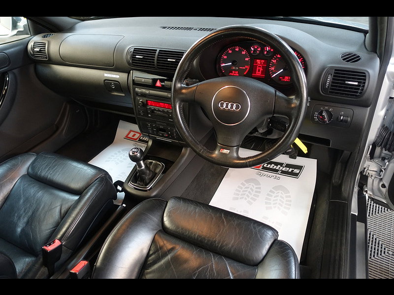 Audi S3 1.8 Hatchback 3dr Petrol Manual quattro (223 g/km, 225 bhp)