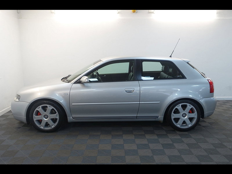 Audi S3 1.8 Hatchback 3dr Petrol Manual quattro (223 g/km, 225 bhp)