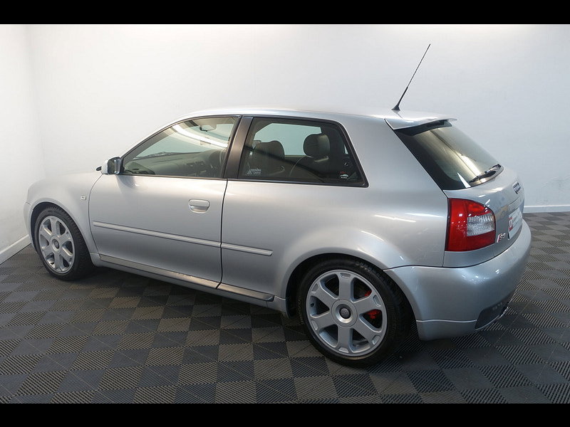 Audi S3 1.8 Hatchback 3dr Petrol Manual quattro (223 g/km, 225 bhp)