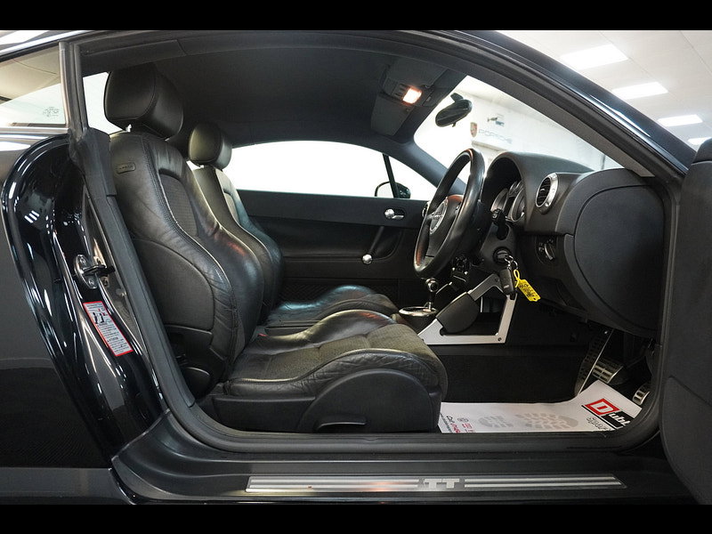 Audi TT 1.8 Coupe 2dr Petrol Auto (218 g/km, 180 bhp)
