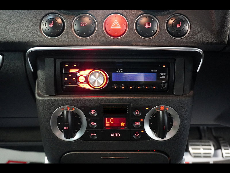 Audi TT 1.8 Coupe 2dr Petrol Auto (218 g/km, 180 bhp)